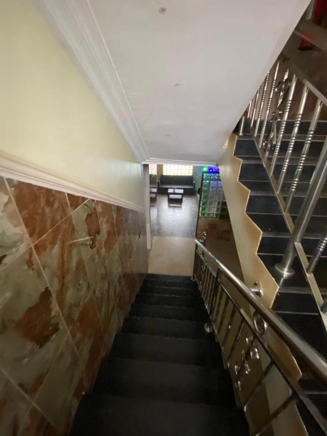 Nue-Crest Hotels & Suites Энугу Экстерьер фото
